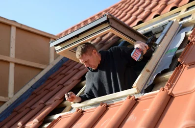 Pose de fenêtres de toit Velux à Brissac